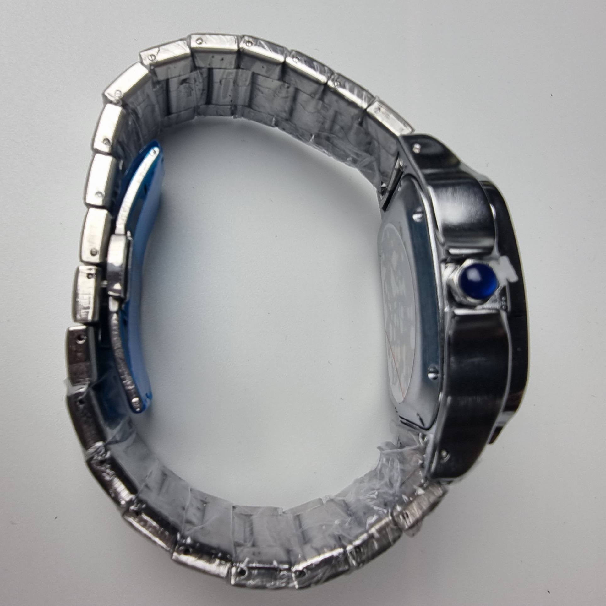 Cartier Santos - L'Icône du Luxe Intemporel