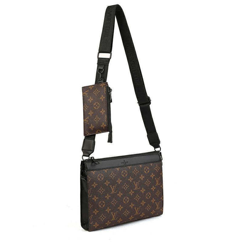Louis Vuitton en toile Monogram Macassar avec des détails en cuir noir