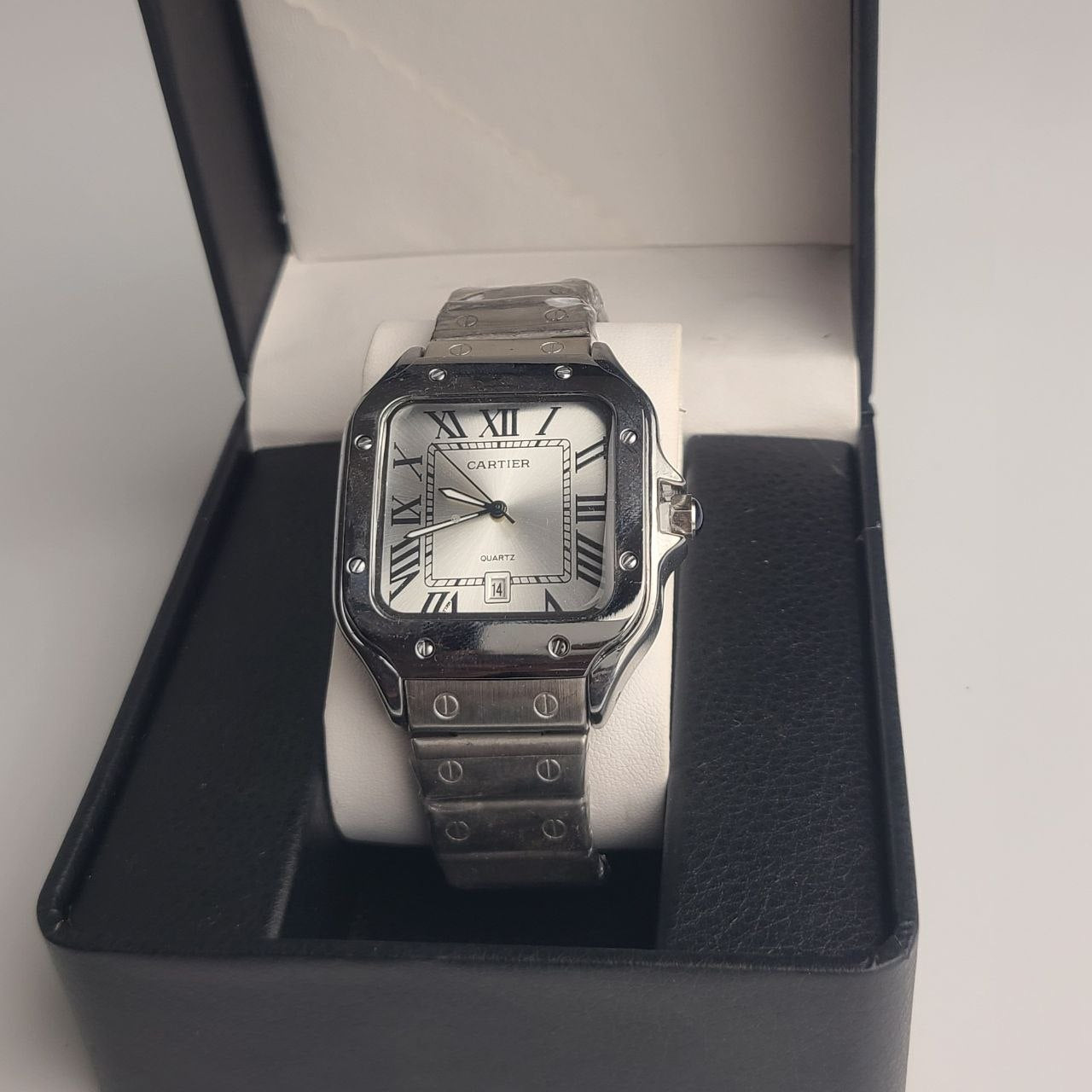 Cartier Santos - L'Icône du Luxe Intemporel